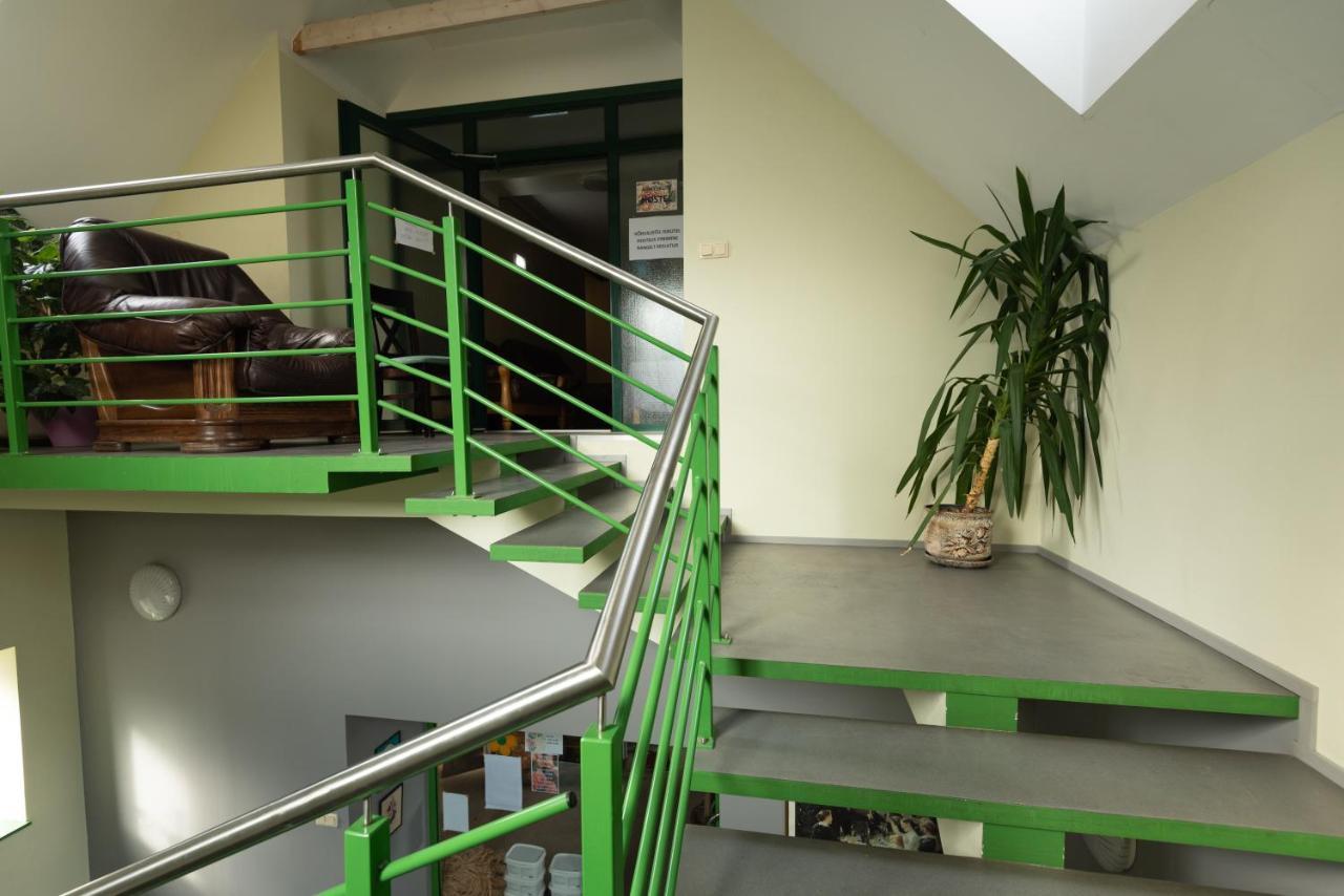Aiakeskuse Hostel Rakvere Bagian luar foto