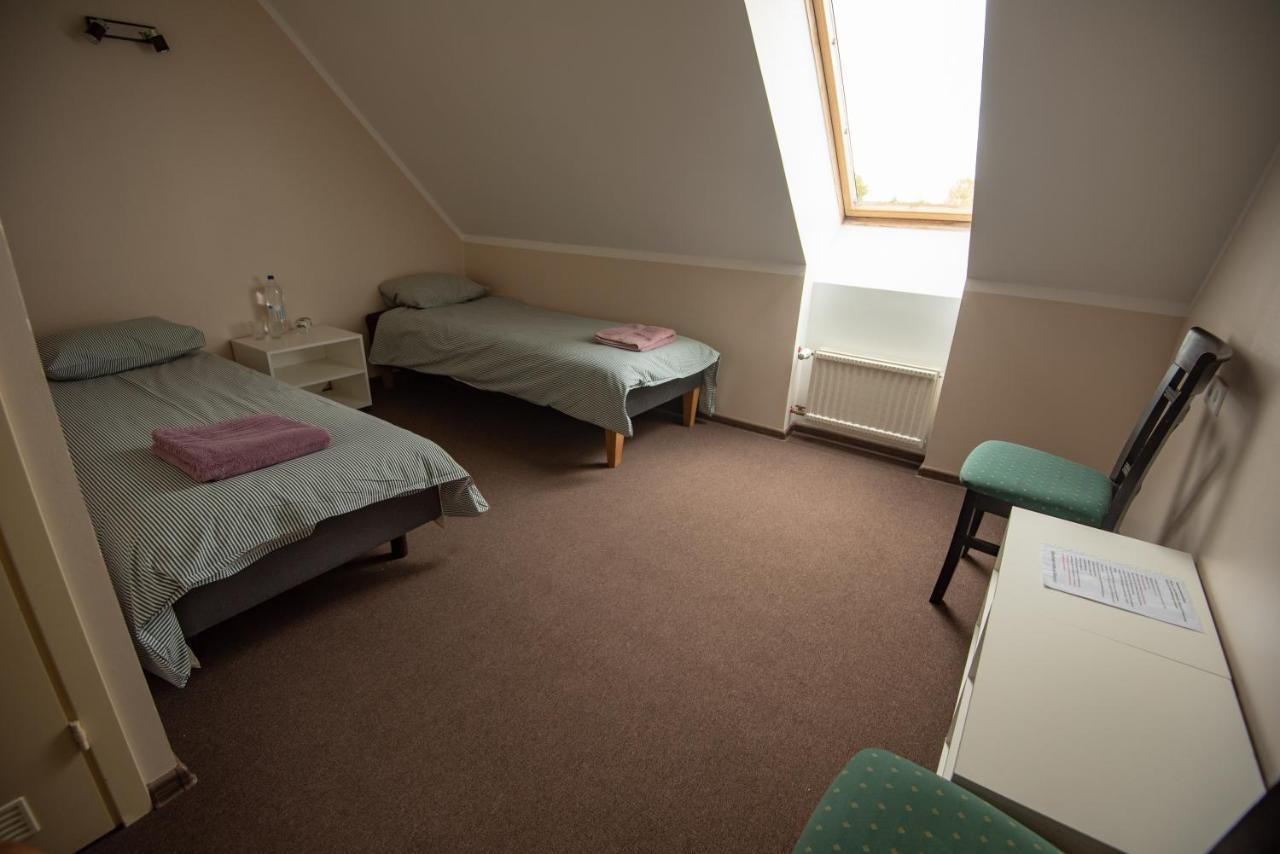 Aiakeskuse Hostel Rakvere Bagian luar foto